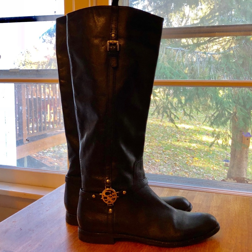 Coach boots size 8